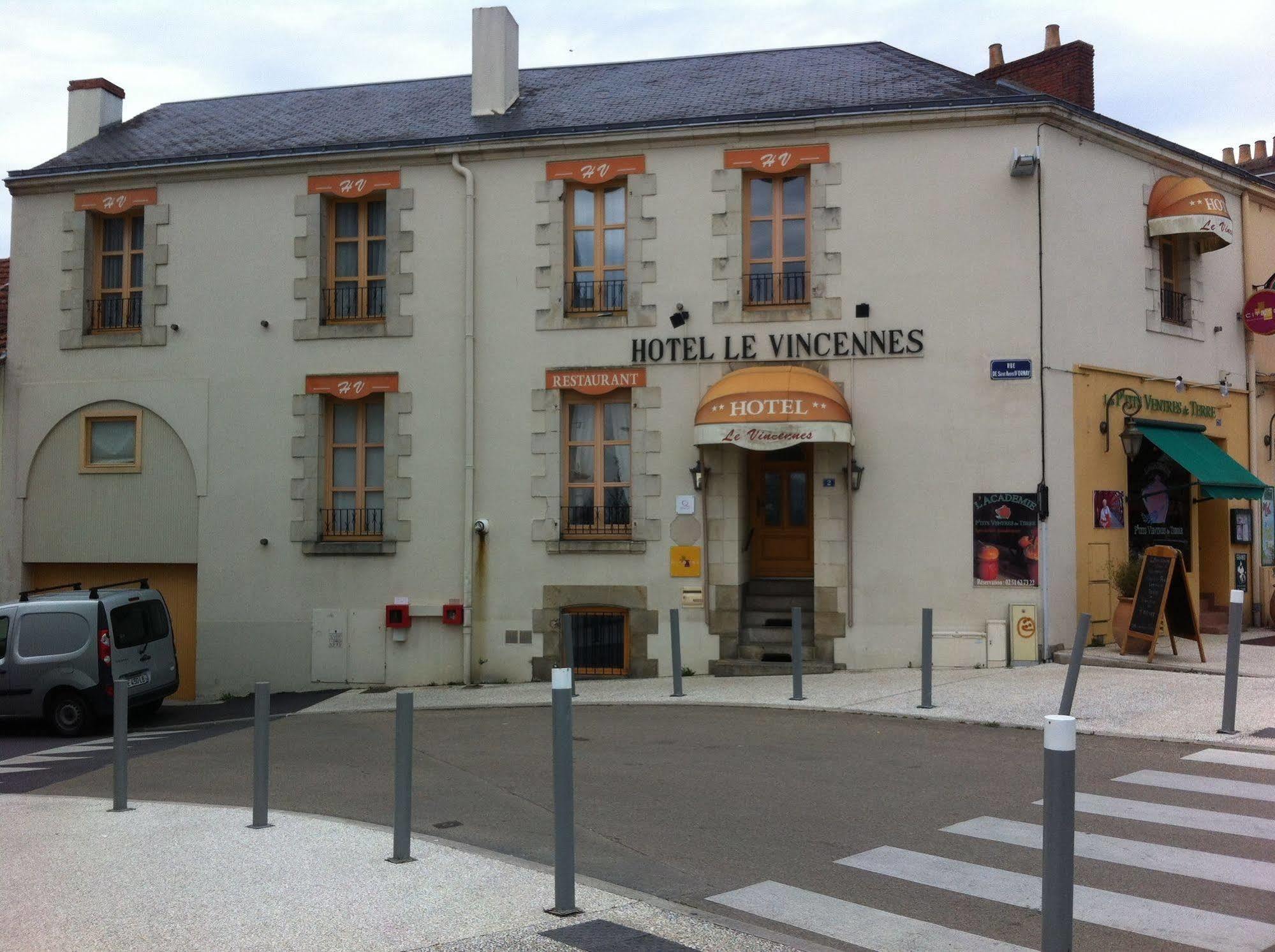Les Pastels Hotel La Roche-sur-Yon Exterior photo
